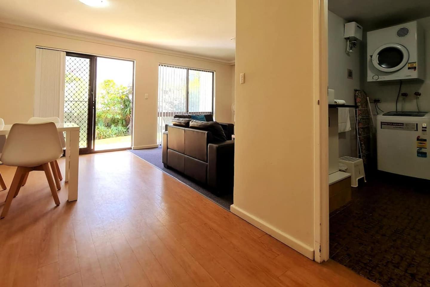 West Beach Lagoon 202 - Quiet & Ground Floor! Perth Esterno foto