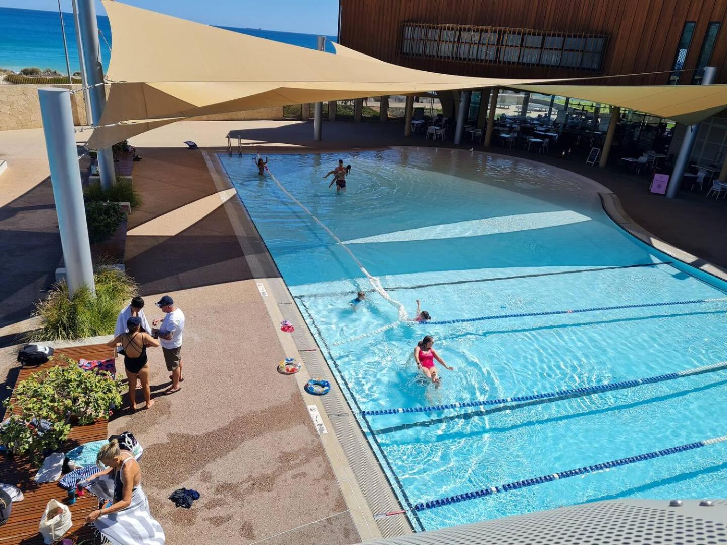 West Beach Lagoon 202 - Quiet & Ground Floor! Perth Esterno foto